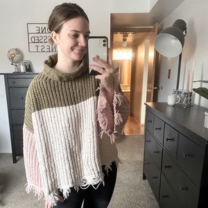 Fringe three tone sweater
